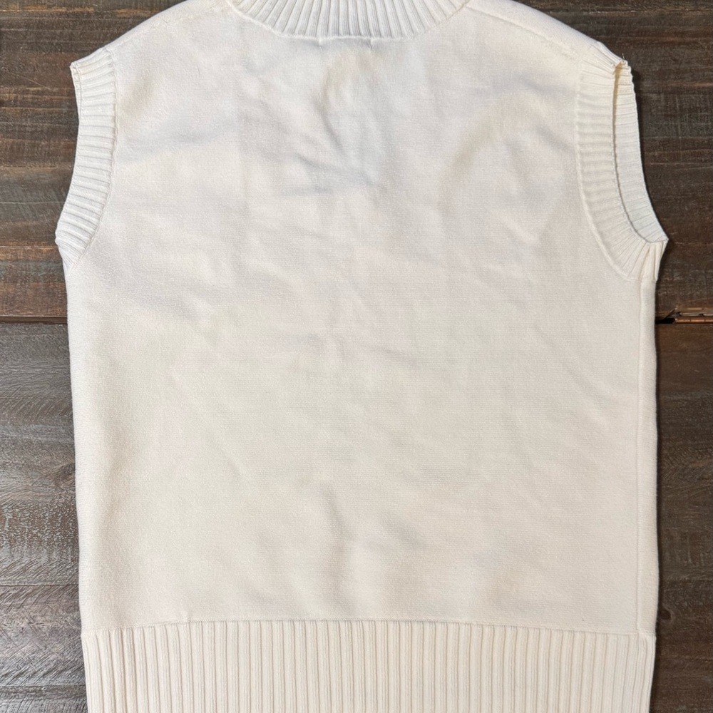 H&M Cream V-Neck Sweater Vest - Picture 3 of 4